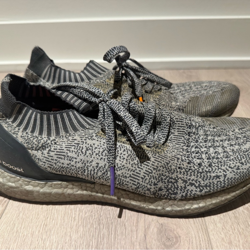 Adidas UltraBoost Uncaged Carbon sneakers
